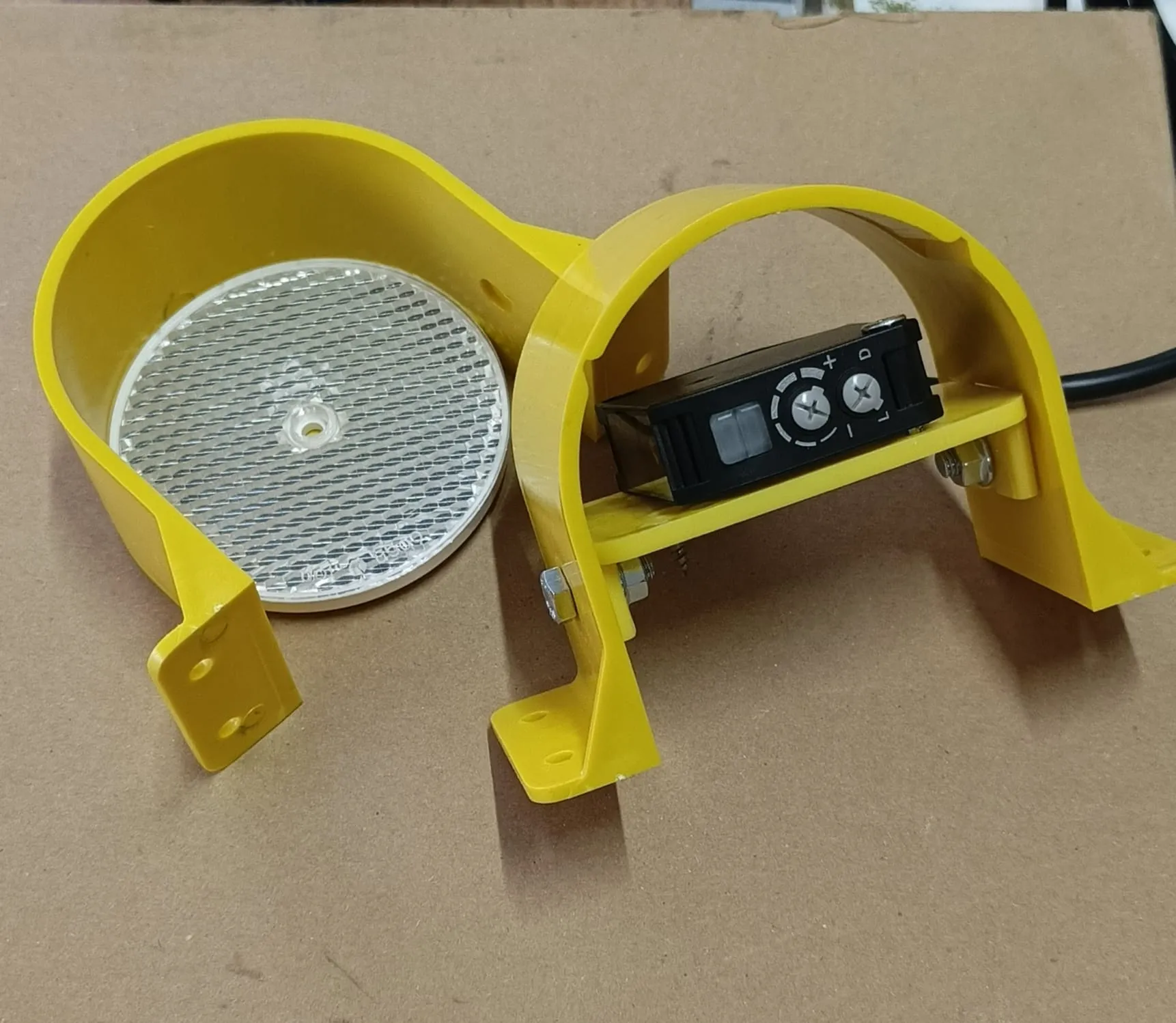 FOTOSEL KORUMA APARATI